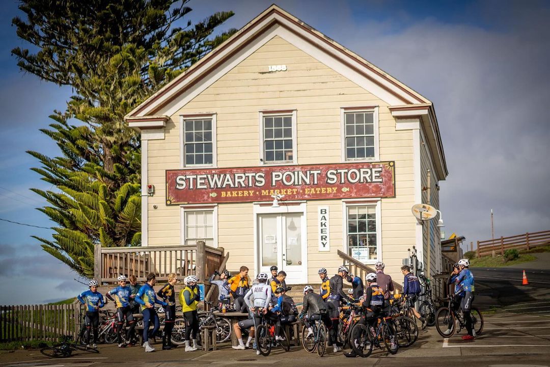 Throwback to last weekend! Enjoying Sonoma County roads and the company of teammates! The road racing season is upon us! Let’s go Dolce!

@sportful @sfitalianathleticclub @equatorcoffees @poggio_labs @achieveptc @tripsforkidsmarin @sage.realestategroup @marinservicecourse @jkbrkb  #onewealthadvisors