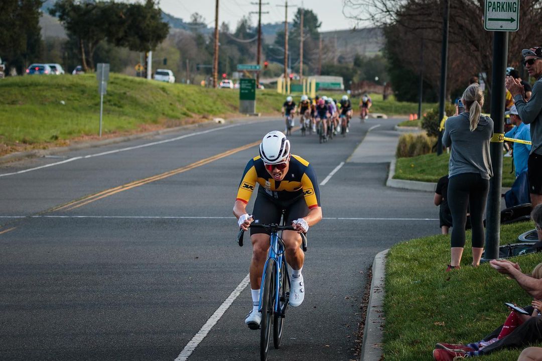 A full long weekend of racing to really get the season going, and more Dolce Vita podiums! The weekend started off with the Cantua Creek Road Race, with @seanbra picking up 🥈in the 35+ 3/4 field, and Gabe picking up 4th and a podium spot in the Elite 3 field. The DVC boys rounded out 3 days of racing at the Cherry Pie Criterium, with @freeframed earning a hard fought 🥉in a huge Elite 4 field, and our man who’s on a mission this season, @jyangsta nearly holding off the field on a race-long solo breakaway for an amazing 🥈in the Elite 3 race. 

Next up - “opening weekend” and the Snelling Road Race! 🌧️🥶

@sportful @sfitalianathleticclub @equatorcoffees @achieveptc @tripsforkidsmarin @sage.realestategroup @marinservicecourse @jkbrkb #themenkegeoup #onewealthadvisors @gelvio_us