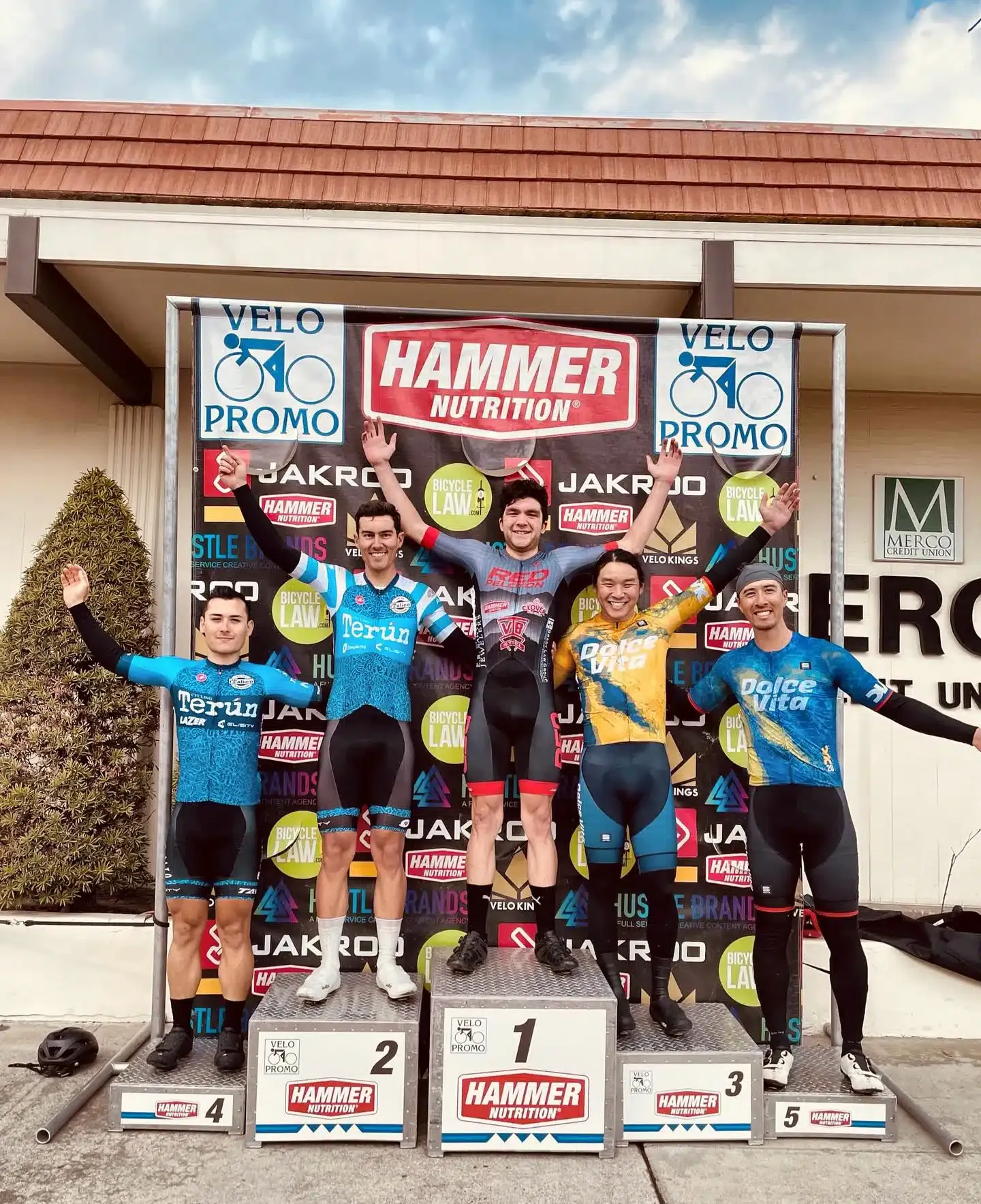 [ After burners on ]

A very successfull weekend indeed for DVC at Merced Crit: @adamsuczewski 🥈in the Elite 4/5 race; @weehastogopee 🥉in 3/4 @my_good_king (5th)!! We are just warming up. Lets keep the awesome momentum going!! 🤟🏼

@sportful @sfitalianathleticclub @equatorcoffees @poggio_labs @achieveptc @pinkpuffinbicycles @osmonutrition @jkbrkb  #onewealthadvisors #ncnca