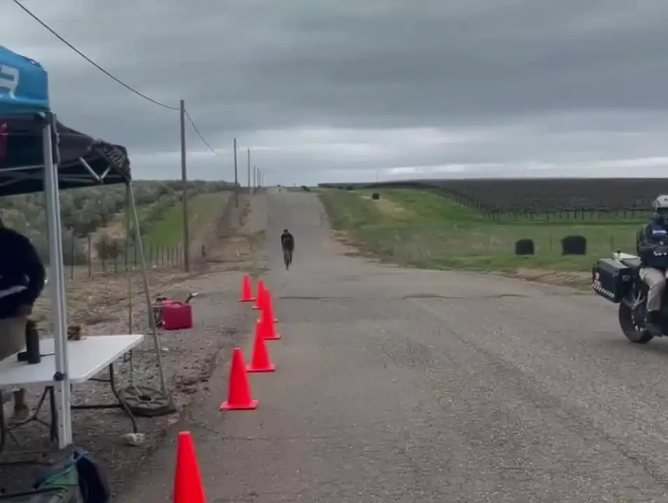 The power of the yellow jersey carries on,  great teamwork!! 🥳
@BarianiRoadRace 
taking home 🥈@markcoughlan @germanandresz in 4th! @j__yates making it 5th! 
@michaelking 6th
@chrisbarr 8th
@wingto  9th

Despite the wind being strong, the determination and teamwork helped everyone push through.

Specially mention to @jairomolina for being a super domestique 🙌🏻

@sportful @sfitalianathleticclub @equatorcoffees @poggio_labs @achieveptc @pinkpuffinbicycles @osmonutrition @jkbrkb  #onewealthadvisors

#ncnca